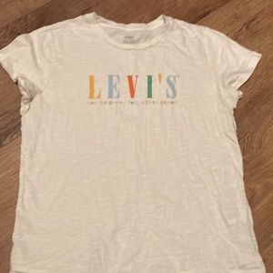 White colorful Levi’s size medium shirt